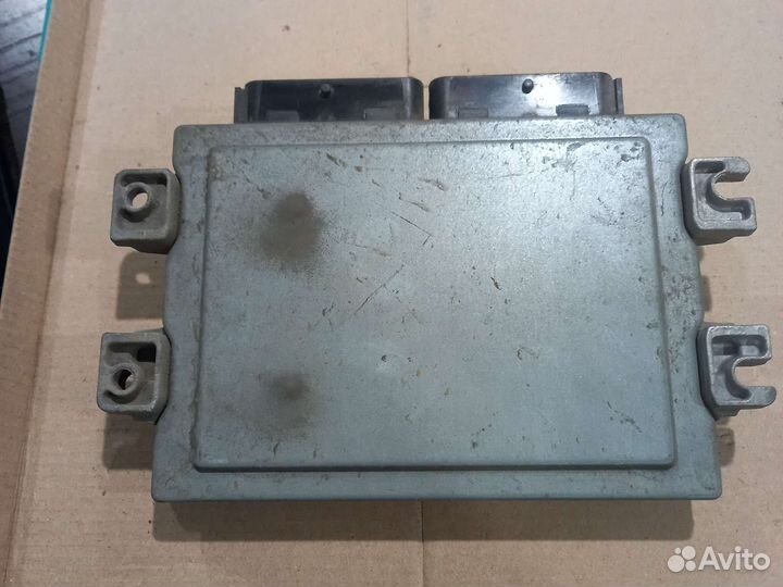 Блок эбу Renault Logan 1