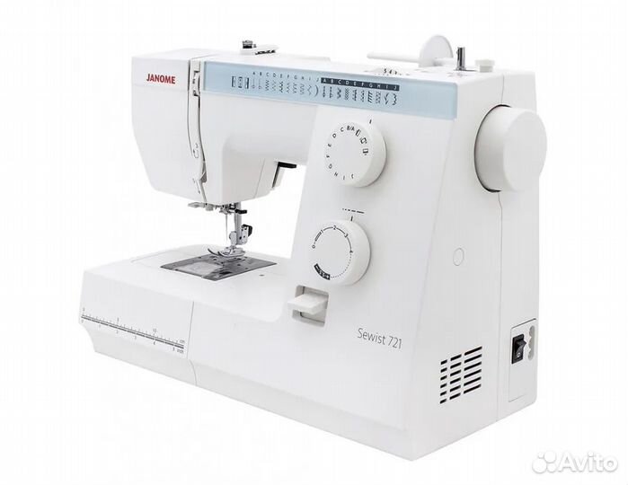 Швейная машина Janome Sewist 721