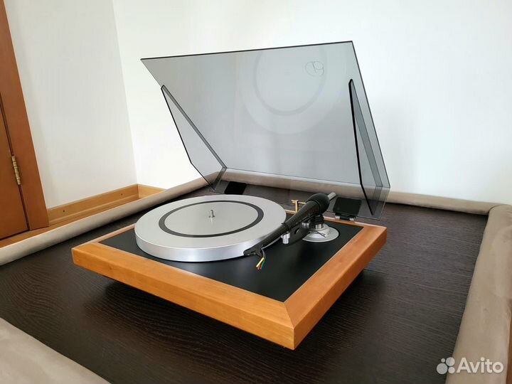 Проигрыватель винила Wilson Benesch Act One