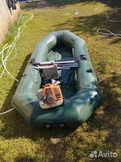 Лодка с мотором