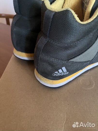 Ботинки демисезонные adidas terrex 33-34р