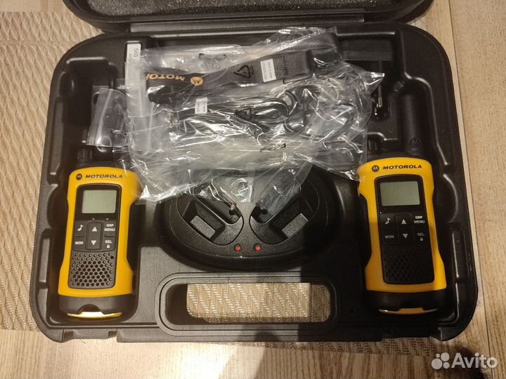 Рация motorola t80