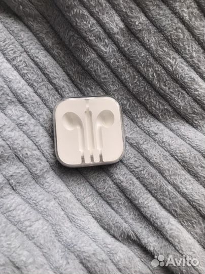 Наушники earpods