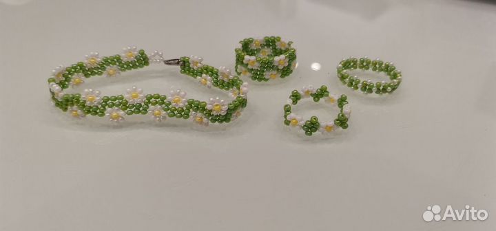 Браслет и кольцо из бисера
