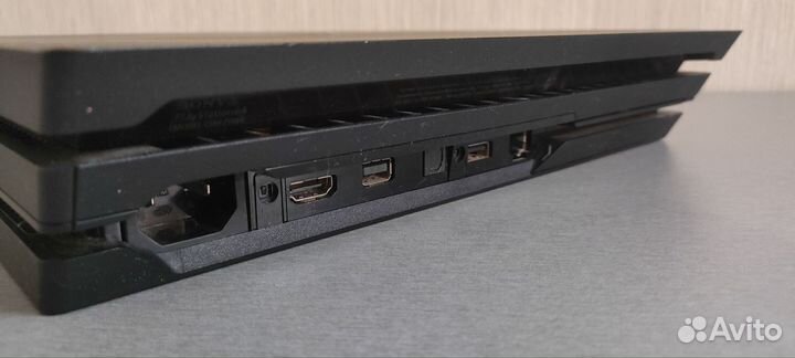 Sony playstation 4 pro 1tb