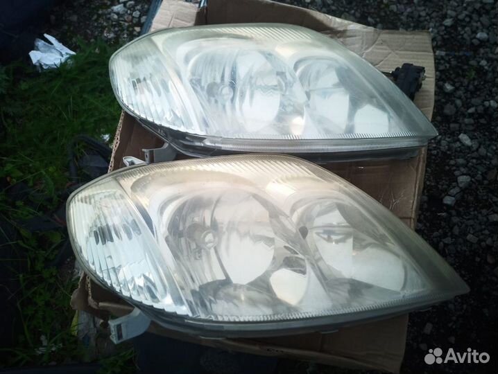 Фара toyota corolla 120 2005г