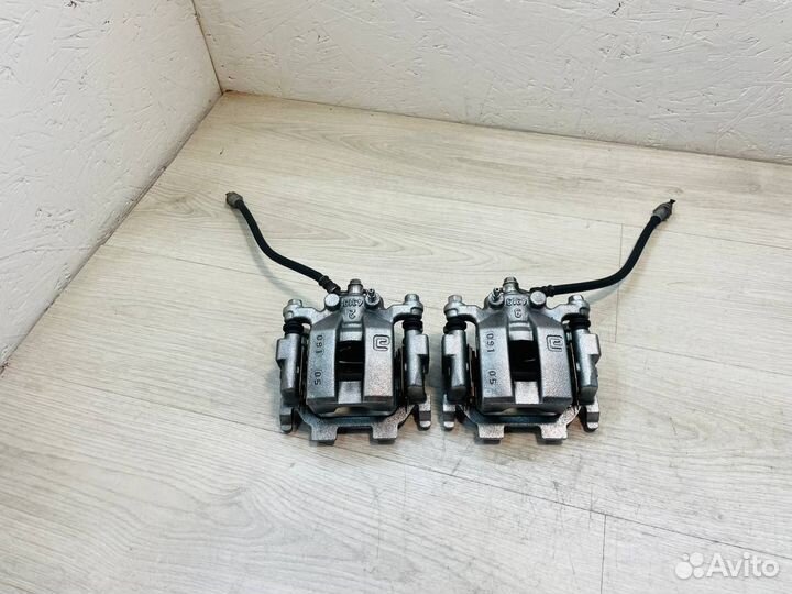 Суппорта задние пара Nissan Murano 51