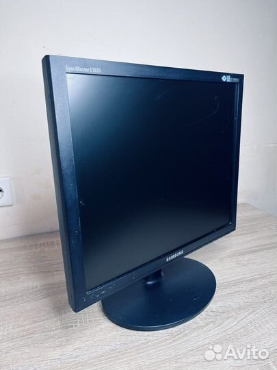 Монитор Samsung syncmaster e 1920