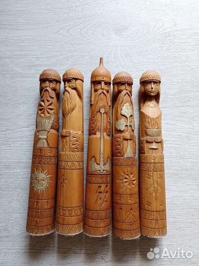 Языческие боги. 25 см дерево