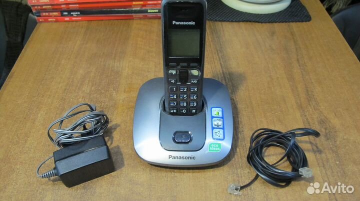 Телефон радио домашний Panasonic KX-TG-6411RU