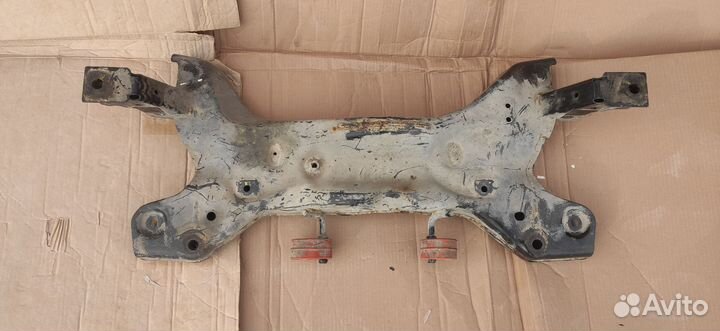 Подрамник Volkswagen Polo Sedan V