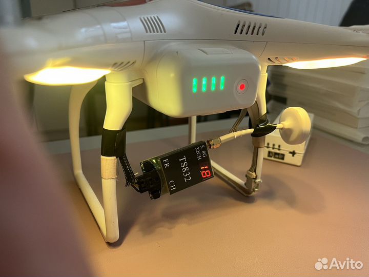 Квадрокоптер dji phantom v2