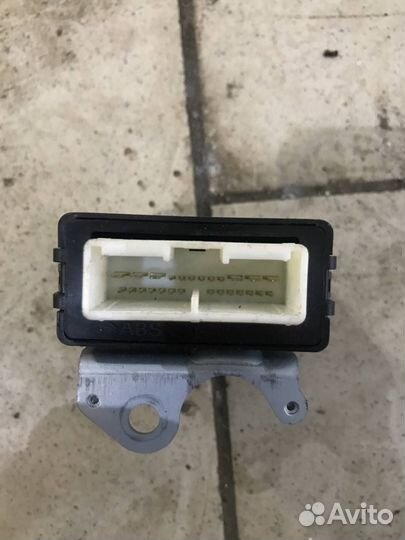 Реле дворников toyota