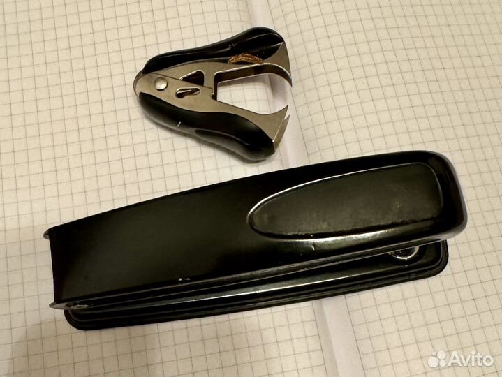 Степлер и антистеплер