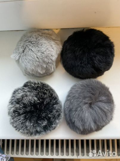 Меховые помпоны