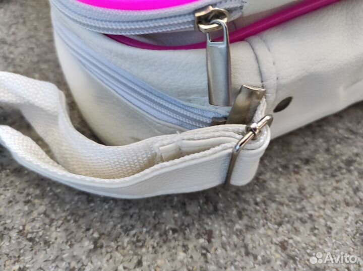 Сумка Адидас белая 35х25 х10 см с ремнем