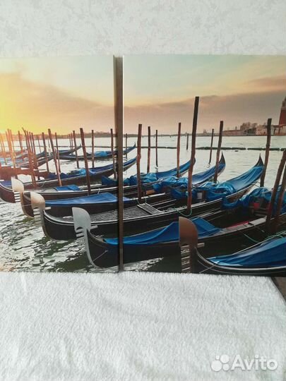 Постер из 2 частей 