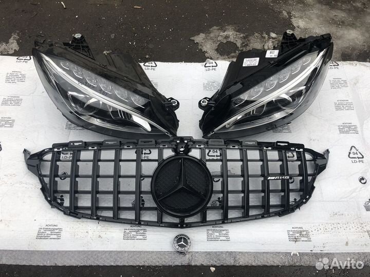 Mercedes W205 комплект фар с решеткой радиатора