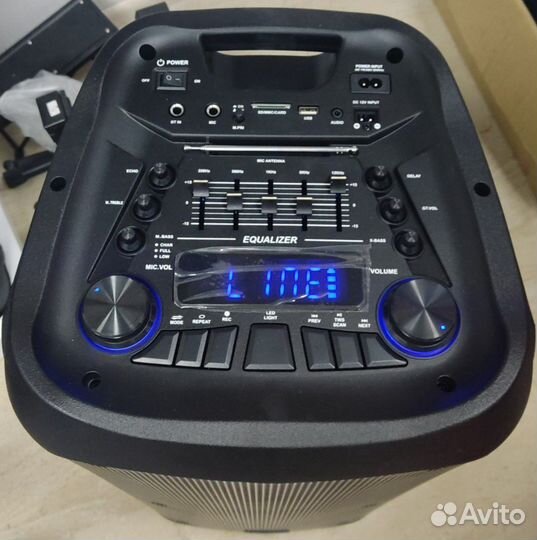 Музыкальная колонка с блютузом 1000 Вт