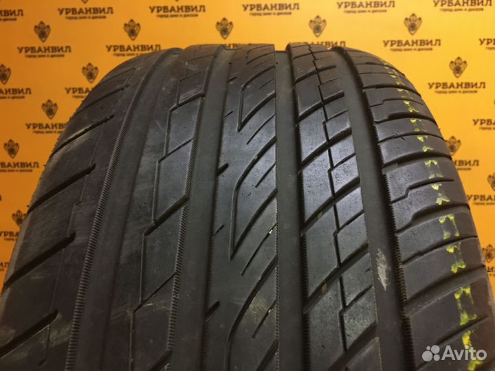 Ovation VI-388 255/35 R20 97W