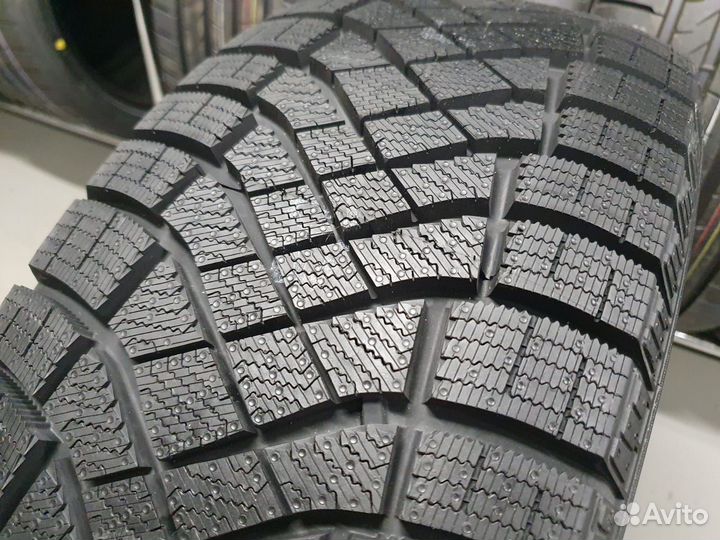 Pirelli Ice Zero FR 225/60 R18