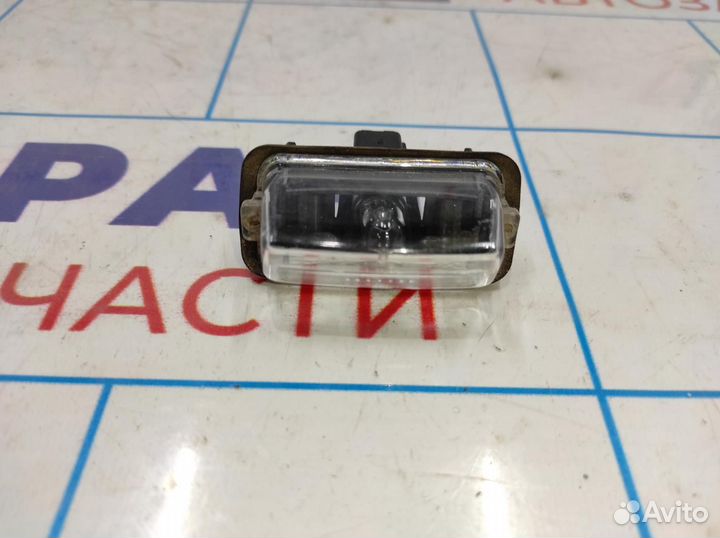 Фонарь подсветки номера Toyota Corolla E18 812700D