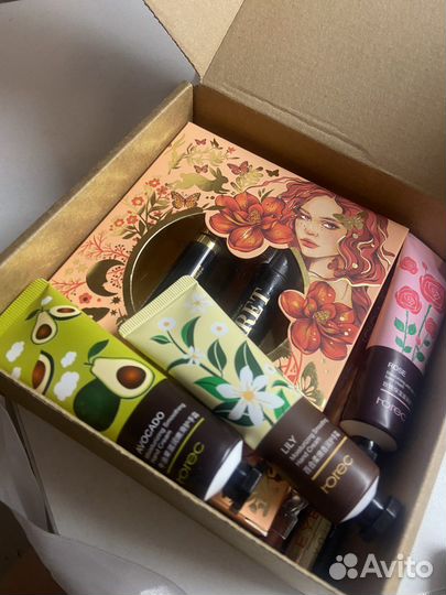 Подарочный бокс для девушки