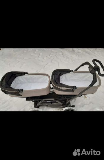 Коляска для двойни