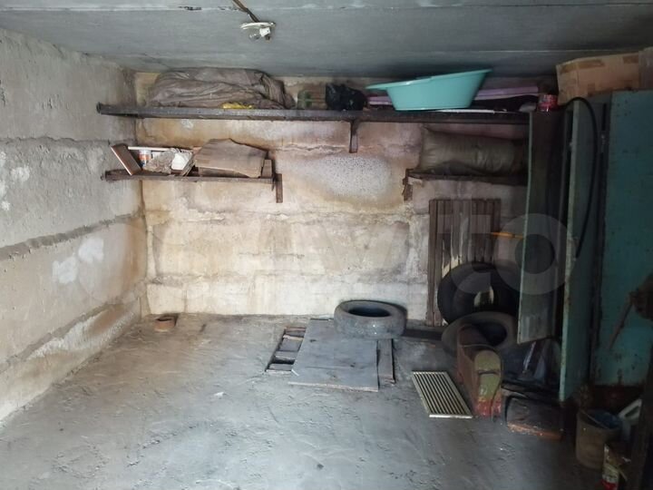 Гараж, > 30 м²