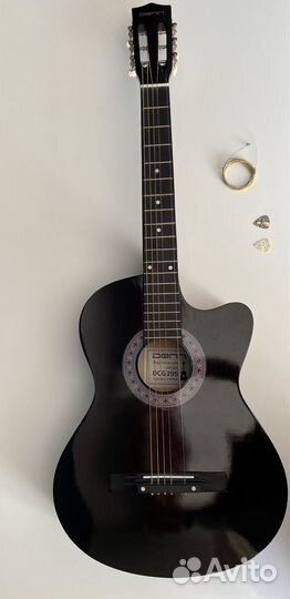 Акустическая гитара
