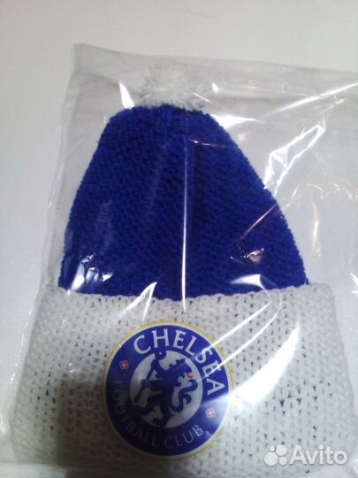 Декоративные футбольные вязанные шапочки