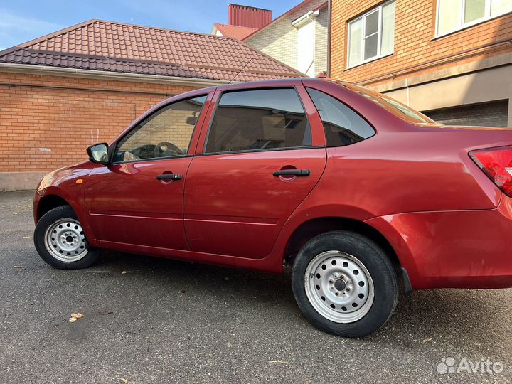 LADA Granta 1.6 МТ, 2013, 240 000 км