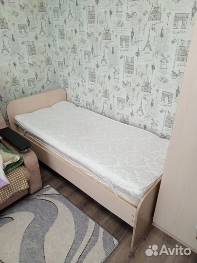 Комплект мебели в детскую бу