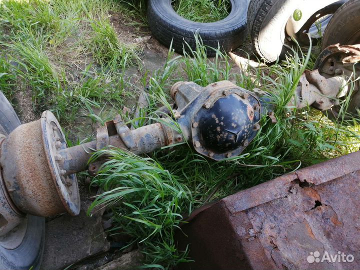 Задний мост мерседес 407д