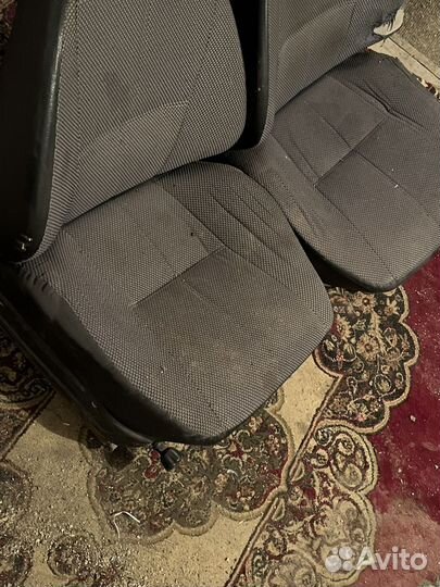 Передние сиденья ваз 2107