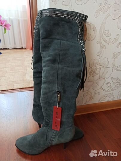 Женские сапоги