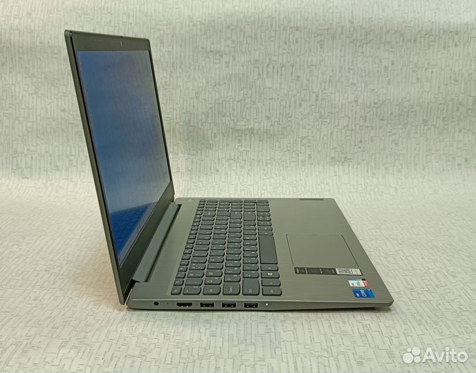 Ноутбук Lenovo i5-1135G7