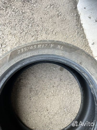 Matador MP 47 Hectorra 3 235/45 R17