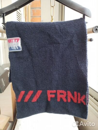 Абсолютно новый шарф 