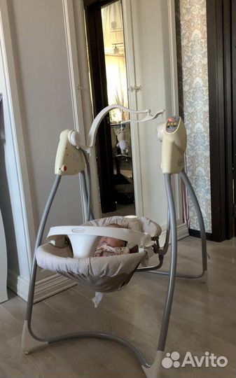 Электронные качели graco