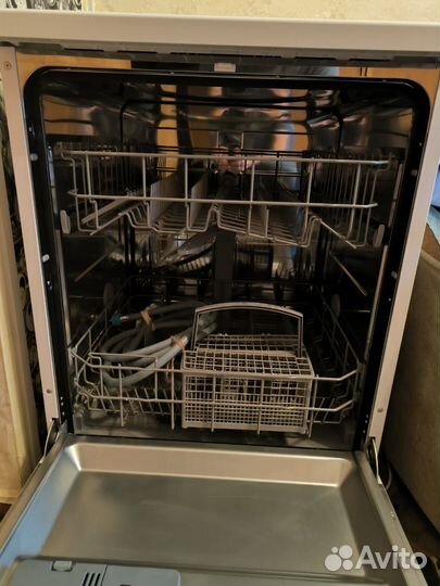 Посудомоечная машина Weissgauff DW 6016 D