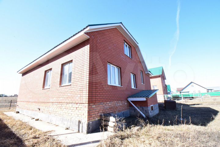 Дом 304,6 м² на участке 28,8 сот.