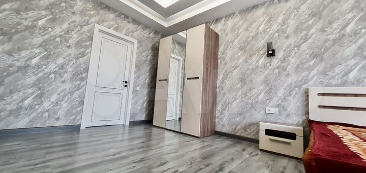 2-к. квартира, 72 м², 2/10 эт.