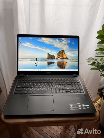 Acer IPS FullHD i3-7020U/12GB/SSD 120GB