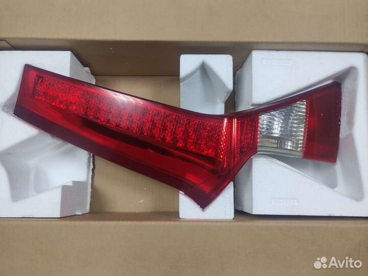 Фонарь задний левый внутренний