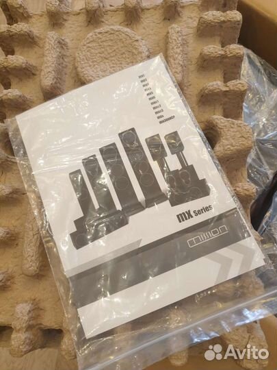 Полочные колонки Mission MX2 со стойками