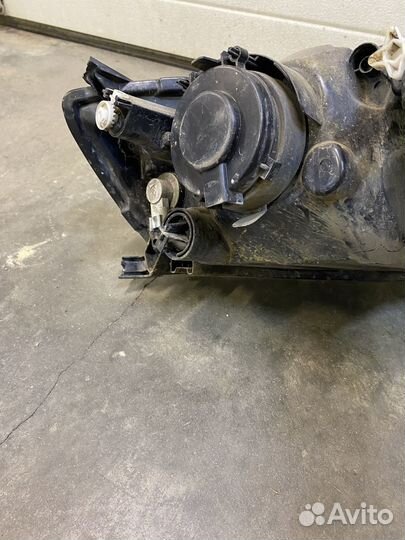 Передняя левая фара Лада Гранта