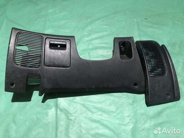 Накладка торпедо Mitsubishi Carisma