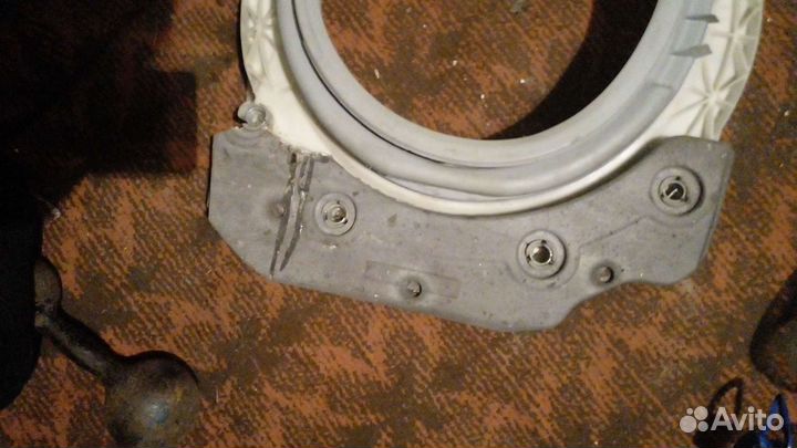 Стиральная машина хотоинт Аристон на запчасти