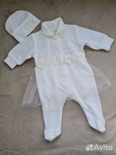 Комплект на выписку для девочки